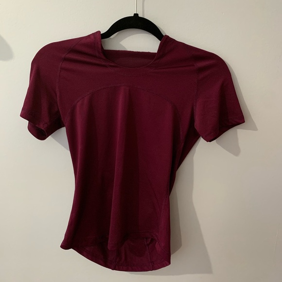 lululemon athletica Tops - Lululemon Short Sleeve Athletic Top (XS/S)